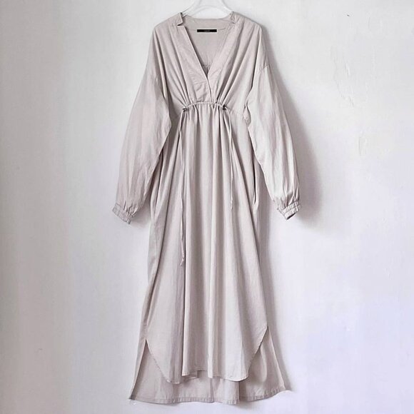 Dresses & Skirts - Long Sleeve V-Neck Maxi Dress